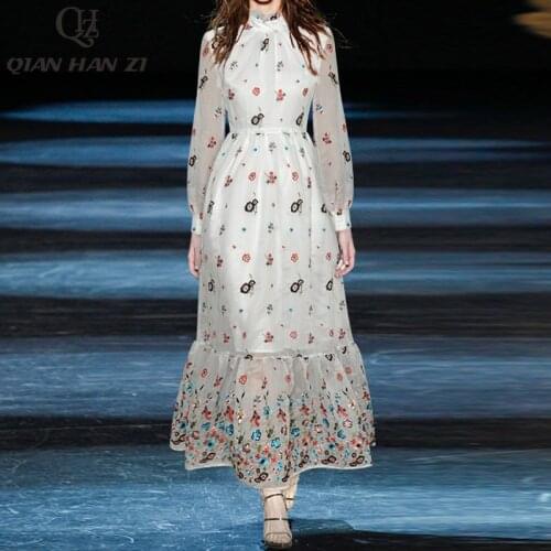 Qian Han Zi runway fashion maxi dress Womens long sleeve high quality amazing flower embroidery Elegant white long dress