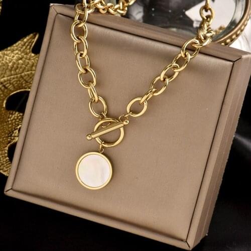 Titanium steel INS thick chain advanced sense fritillaria OT buckle clavicle chain cold wind with the same temperament necklace