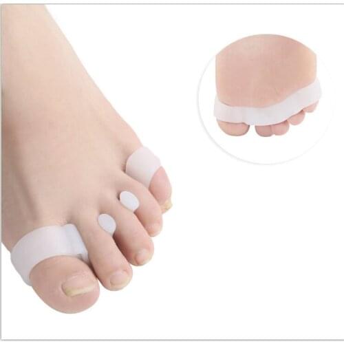 New snail five-hole toe pad eversion overlapping correction pad hammer toe separation bending deformation toe separator