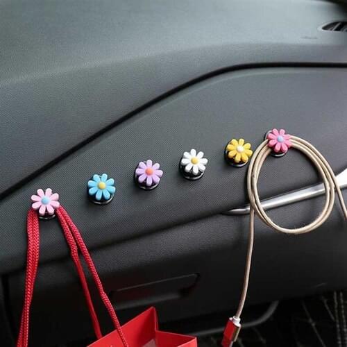 2Pcs Cute Little Flower On-Board Multi-Function Storage Small Hooks, With Hooks Affixed To The Front Of The Car