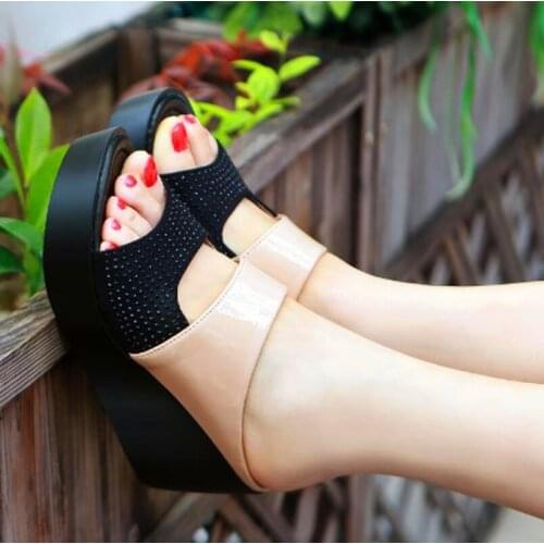 2020 Outside Shallow beach slippers fashion summer patent leather brilliant rhinestone women shoes EVA fashion zapatos de mujer