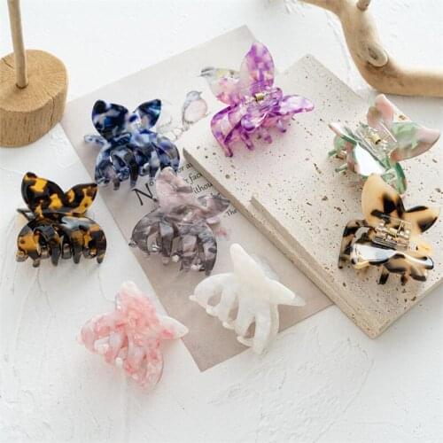 MueRaa Small Size Women Girls butterflies Fashion Hair Claws Hair Clips Sweet Acrylic Lady Hair Accessories Hairpins Hairgrips