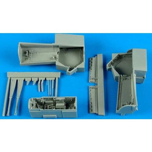 EA-6B resin wheel well equipped with power 1:48