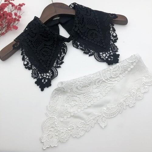 Korean Lapel Fake Collar Lace Hollow Detachable Collar Necklace Choker Shawl Ladies Vestidos Tie Blouse Half Shirt False Collar