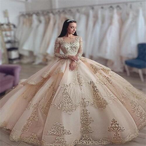 Luxury Champagne Quinceanera Dresses 2022 Lace Appliqued Crystal Long Sleeve Ball Gown Vestidos De Quinceañera Sweetheart Sweet
