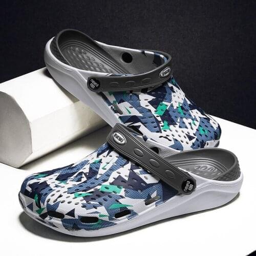 Fashion Camouflage Mens Sandals Outdoor Light Garden Beach Clogs Men Sandals Summer Couple Pool Slippers Men sandalias hombre