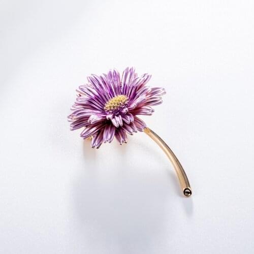 Enamel Pink Daisy Trendy Brooch Flower Pin For Women and Mom Gift Simple Accessories New 2019