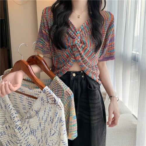 Rainbow strip dyed stitching V-neck short knotted knitted T-shirt