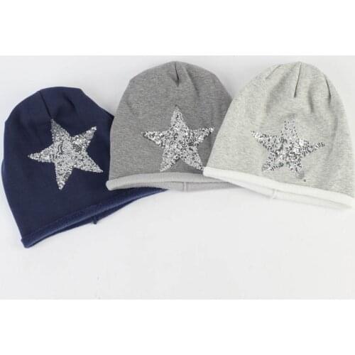 Womens New Winter Warm Polyester Slouchy Plain Beanies Fashion Silver Sequins Star Slouchy Skullies Hats Female Casual Caps