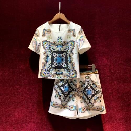 2021 Summer New Bodycon Retro Fashion Dress Womens Clothing Tops And Shorts Suit Ladies Printed Western Two-piece T Shirt