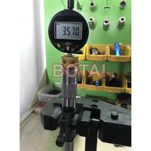 Test Seat With Dial Gauge Used For Denso Common Rail injector Travel Measuring Tool , Diesel Car Repair Tool