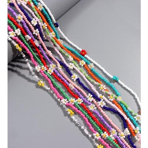 3 Style Simple Daisy Flowers Colorful Seed Beads Stand Necklace For Women INS Flower Charms Beaded Short Choker Necklaecs Jewely