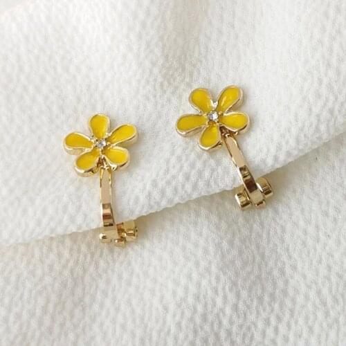 2020 Wholesale Girly Sweet and Small Non-pierced Ear Clip Fun Drip Glaze Color Cat Flower Earring Net Red Ear Bone Clip