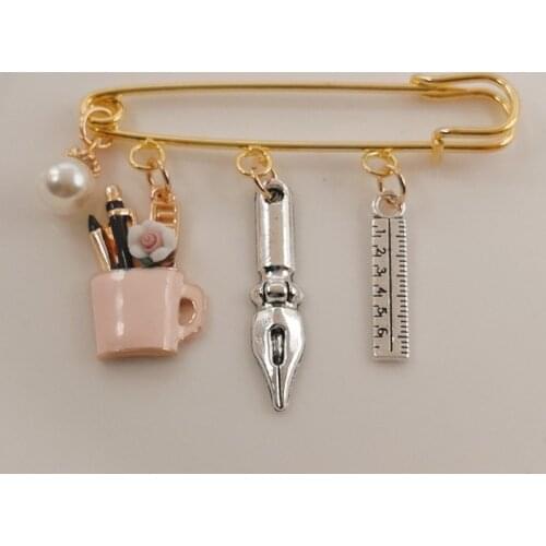 Charm enamel pen holder Teachers Day gift brooch, pendant brooch buckle Thank you teacher for the light