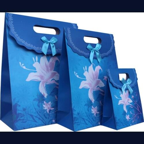 Free Shipping 12 X Exquisite Lily Gift bag Wedding Birthday Party Paper Portable Gift Bag Party Favor Supply
