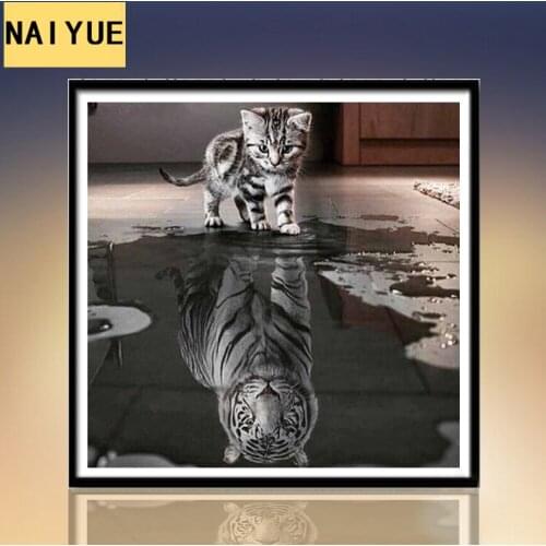 5D diamond painting civet flower cat reflection tiger decorative painting modern style living room bedroom diamond painting