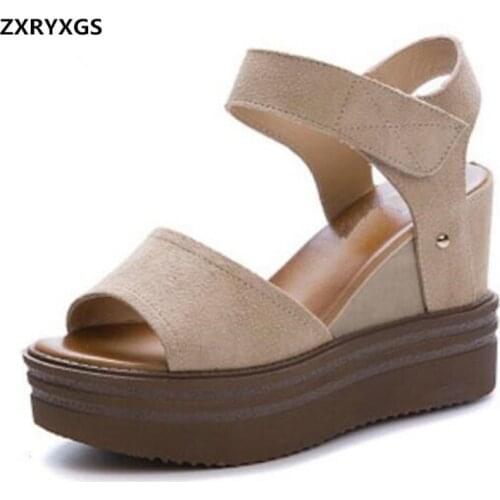 2020 New Elegant Fish Mouth Matter Leather High Heel Shoes Summer Women Sandals Platform Slope with Fashion Sandals Women Shoes