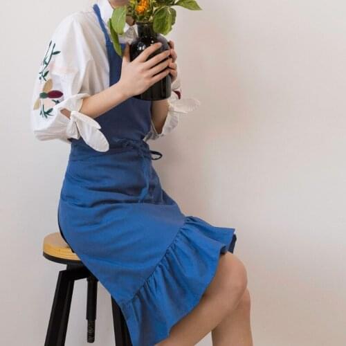 Casual Pleated Lace Kitchen Cooking Aprons for Women Chef Apron with Pocket Soft Cotton Blend Grilling BBQ Work Aprons Neck