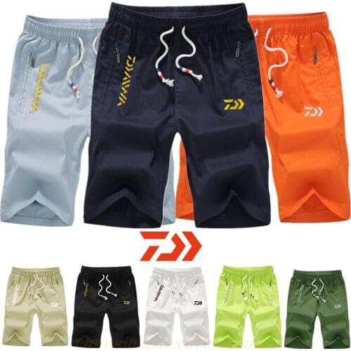 Daiwa Breathable Fishing Shorts for Men Multi-pocket Quick Dry Fishing Clothes Long Shorts Fishing Pants Elastic Waist Summer