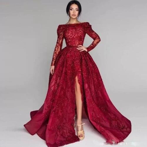 Sparkly Red A Line Prom Dresses Boat Neck Long Sleeves Side Split Sequins Beads Lace Applique Formal Gowns vestidos de gala