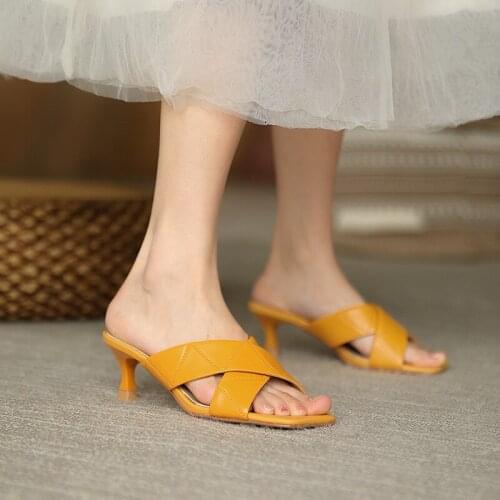 Fashion Genuine Leather Slippers Female Sandals for Walking At Home Cow Leather Thin Heels Sandals Party Shoes Woman