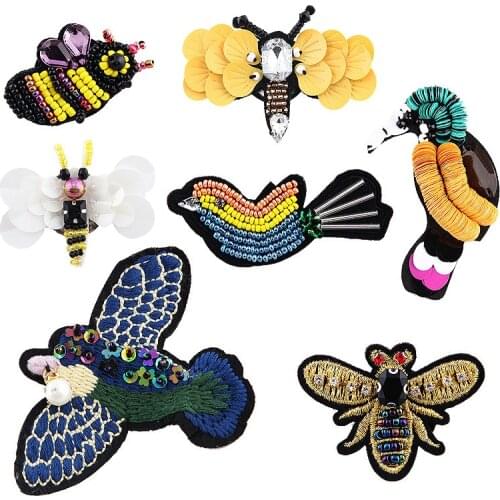 OneckOha Animal Fabric Brooches Collection Stitch Thread Handmade Pin Crystal Bee Brooch Pin Womens Garment Accessories