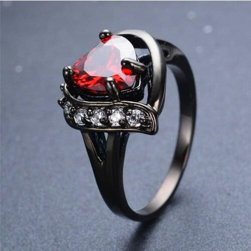 Luxury Female Red Crystal Stone Jewelry Classic 14KT Black Gold Wedding Rings For Women Charm Bride Love Heart Engagement Ring