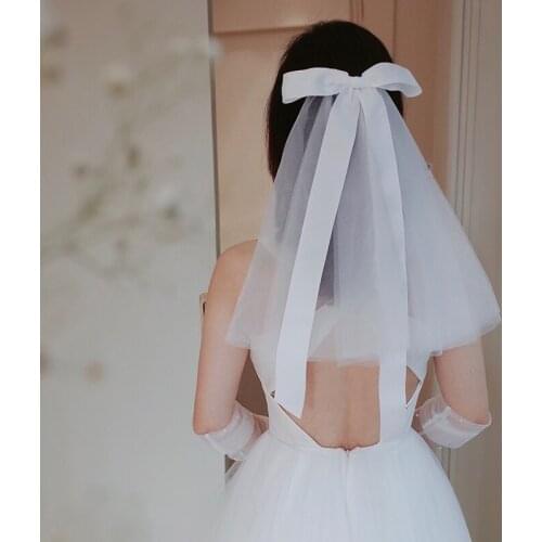 Whiter Double Layer Mesh Tulle Solid Color Women Short Wedding Veil with Hairp Ribbon Edge Center Cascade Bride Party Headpiece