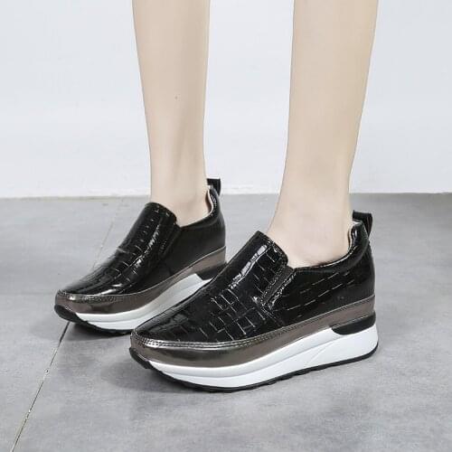 Big Size 43 Wedge High Heels Platform Shoes for Women Casual Loafers Fashion Slip on Women Heels Spring Autumn Platform Sneakers