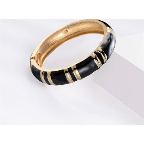 UJOY Fashion Jewelry Classic Elegant Bangle Bracelets Womens Accessories Trendy Style Fashion