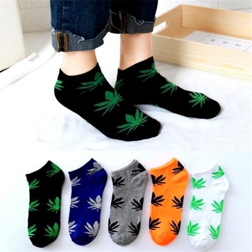 Fashion New Arrival Men Socks Colorful Breathable Socks Maple Leaf Comfortable Cotton Short Socks Harajuku Gifts for Men