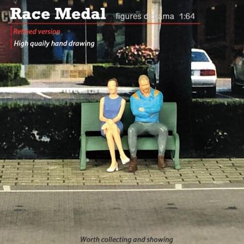 RaceMedal 1:64scale figures diorama Italian bearded man Temperament of a woman