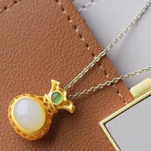 New Silver Inlaid Hetian Jade Wallet Necklace Pendant Hollow Spinach Green Frost Womens Brand Jewelry