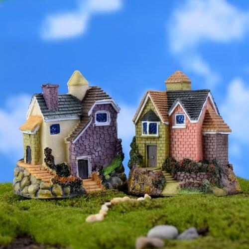 Small House Diy Mini Toys Bonsai Desktop Decor Crafts Figure Kawaii Zakka Russian Style Village Micro Landscape Fairy Garden
