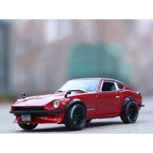 Maisto 1/18Scale 1971 Nissan 240Z Coupe Simulation Alloy Car Model Collection Souvenir Gift Display Ornament Hot Toy Cars