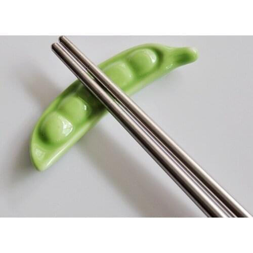 2pcs/lot Chinese Vegetables Shape Chopsticks Holder Stand Ceramic Chopsticks Forks Holder Home Decoration Chopstick Rack MT 006