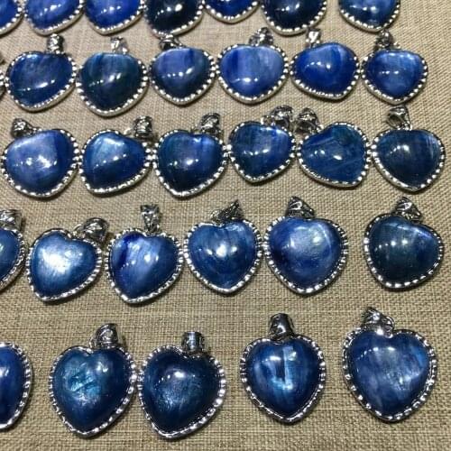 Natural Crystal Kyanite Exquisite Heart Pendant Mineral Fashion Stone Reiki Quartz Female Energy Chakras Decoration Wedding Gift