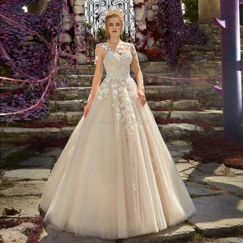 Luxury Champagne Wedding Dresses Long Sleeves Vestido De Noiva Scoop Lace Appliques Corset Back Bridal Wedding Gown Sweep Train