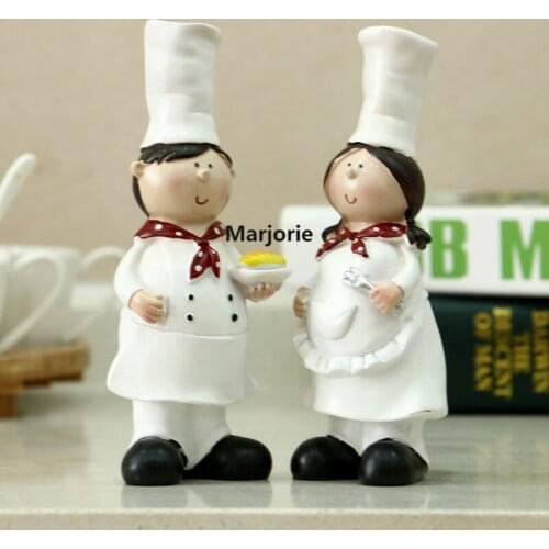 2021 New Nordic Creative Chef Couple Chef Set Handicraft Home Living Room Wine Cabinet Cute Mini Decorations Home Accessories