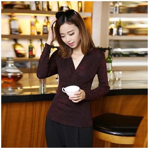 The new spring and autumn women 's long - sleeved v collar large size Slim stretch elastic small shirt women' s t - shirts