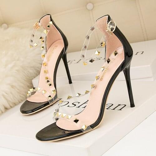 2021 Summer Thin High Heel Riveting Nail Shallow Mouth Pointed Sexy Nightclub Hollow Line Womens Sandals Wedding Platform Shoes