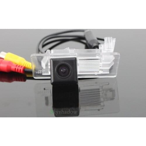 New For VW Passat Sagitar Gran Lavida Jetta Skoda Yeti Rapid Spaceback Superb 13/15 Car CCD Night Vision Backup Rear View Camera