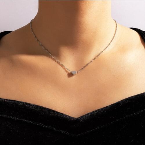 HuangTang Vintage Small Heart Choker Necklace for Women Minimalism Silver Color Love Pendant Necklace Boho Jewelry Party 17568
