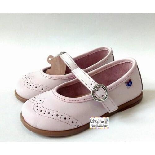 Girls hags in pink leather, teddy bear by Conguitos