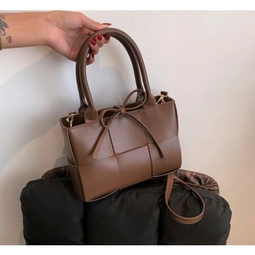 Luxury Brand Designer Woven Handbags Purse Casual Totes Women Shoulder Crossbody Bags 2021 New Fashion Ladies Messenger Bags