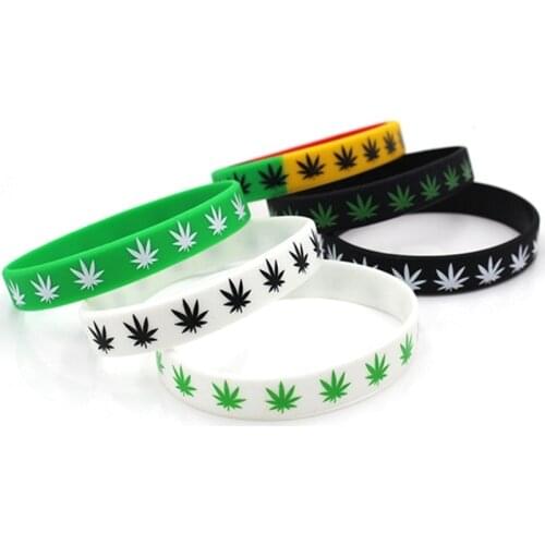 Unisex Maple Leaf Silicone Bracelet Personality Waterproof Sports Wristband Fashion Jewelry Men Women Hip Hop Street Bracelets