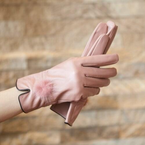 Womens Sheepskin Warm Thickened Plush Gloves. Winter Korean Version of Womens Gloves. Leather Gloves