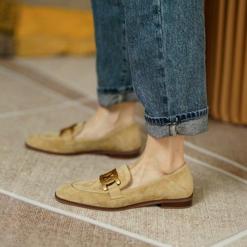 Women Shoes Genuine Leather Flats Loafers Round Toe Sheep Suede Metal Decor Slip-on Footwear Ladies Cozy Casual Shoes 2021 New