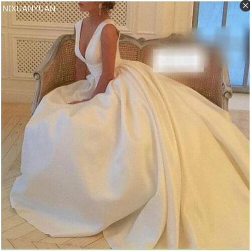 Gorgeous V Neck Ball Gown Wedding Dresses 2021 Pleat Cheap Satin Wedding Gowns Bridal Dress