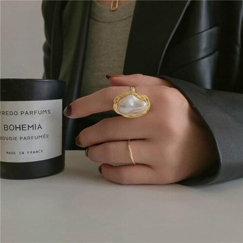 Luxury niche design baroque pearl alloy knnckle open adjustabie for women big pearl fashion personality index finger ring